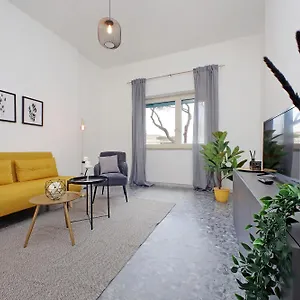 apt-carmens-flat.it-romehotels.com/